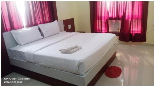Dalhousie Hotel | Hotel Santosh Classic Residency হোটেল সন্তোষ ক্লাসিক রেসিডেন্সি Puri - Lift, Parking, Swimming Pool & Spacious AC Rooms