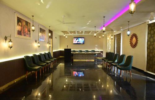 Barwani Hotel | Hotel Satyawati Signature