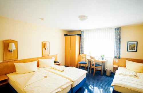 Neu-Isenburg Bed & Breakfast | Hotel Sauer Garni