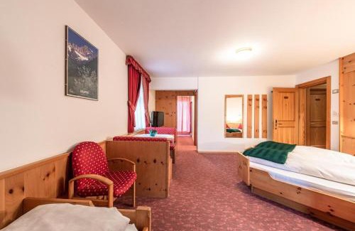 Passo Pordoi Hotel | Hotel Savoia