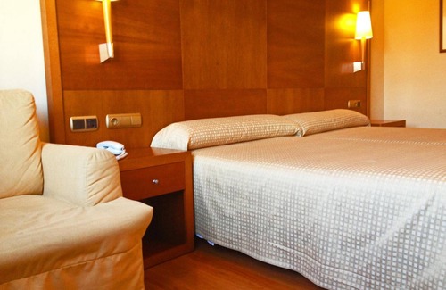 Genil Hotel | Hotel Saylu