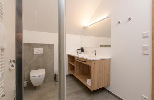 Nussdorf am Attersee Hotel | Hotel Schönberger