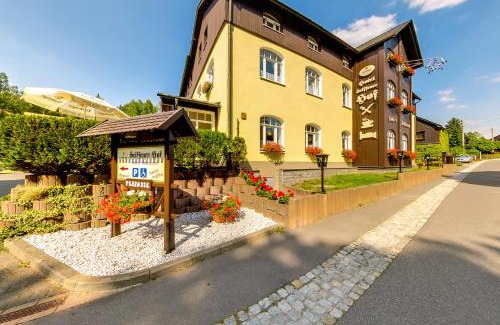 Seiffen Hotel | Hotel Seiffener Hof*