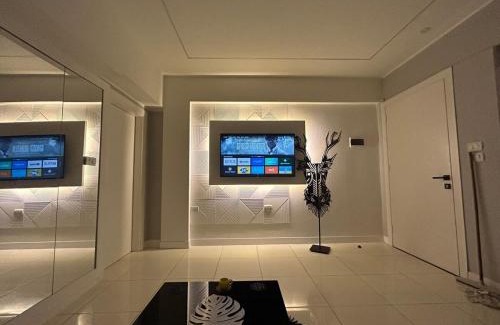 The 5th Settlement Apartment | Hotel Serviced 239 Studios