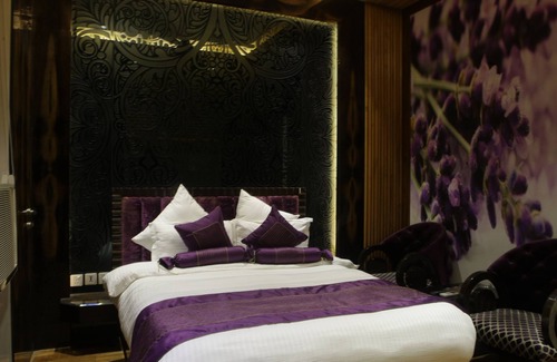 Kanpur Hotel | Hotel Shanti Kutir