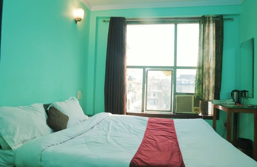 Mayapur Hotel | Hotel Shaurya