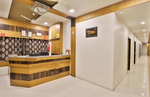 Ahmedabad Hotel | HOTEL SHREENATH