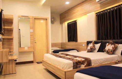 Somnath Hotel | Hotel Shri Radhe