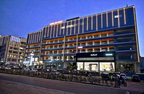 Ahmedabad Apartment | Hotel Sky Gold