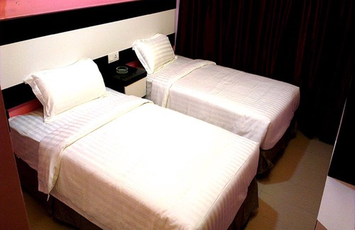 Taman Mahajaya Hotel | Hotel Star Moon