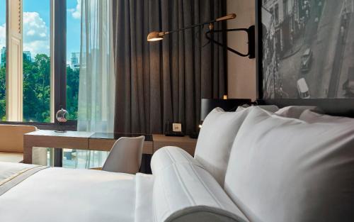 Kuala Lumpur City Centre Hotel | Hotel Stripes Kuala Lumpur, Autograph Collection