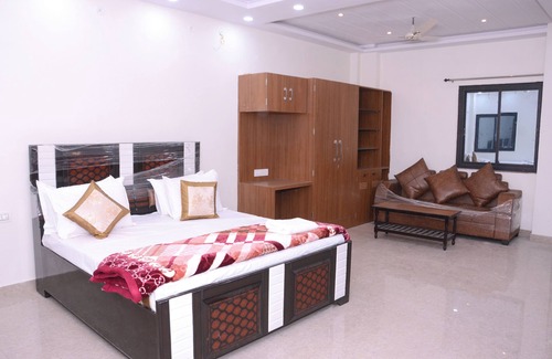 Kannauj Hotel | Hotel Subhadra