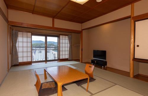 Yudanaka Shibu Onsen Hotel | Hotel Suimeikan