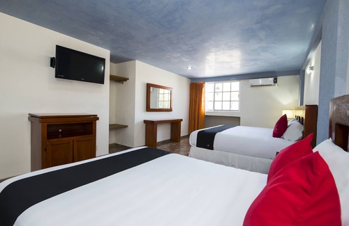 Irapuato Hotel | Hotel Suites de Reyes