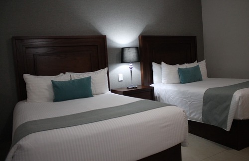 Leon Hotel | Hotel Suites Mexico Plaza Campestre