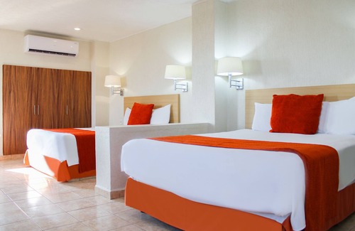 Villahermosa Hotel | Hotel & Suites Real del Lago
