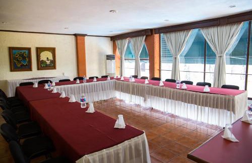 Morelia Hotel | Hotel & Suites Villa del Sol