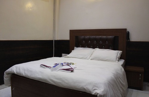 Kanpur Hotel | Hotel Sunny