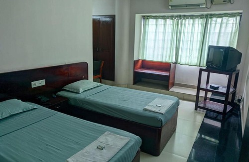 Aluva Hotel | Hotel Sunnys