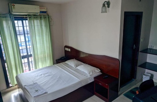 Aluva Hotel | Hotel Sunnys