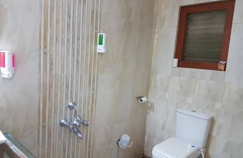 Mount Abu Hotel | Hotel Sunset Inn Mount Abu with Swimming Pool