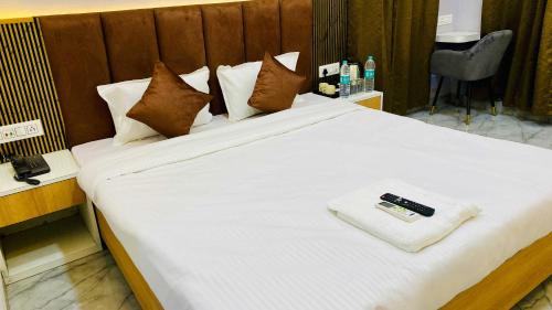 Rau Hotel | Hotel Suraj Palace