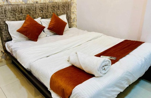 Indore Hotel | Hotel Swadeshi Dhani and Restaurant