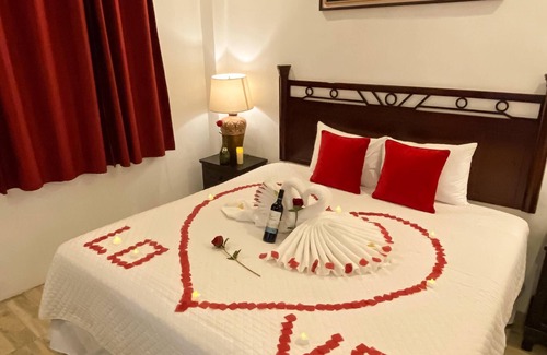 San Juan La Laguna Hotel | Hotel Taa' Tiin