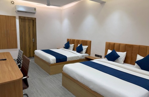 Basai Hotel | Hotel Taj Way By Jyoti Villa