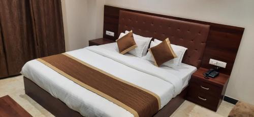 Taj Ganj Hotel | Hotel The Grand Tree