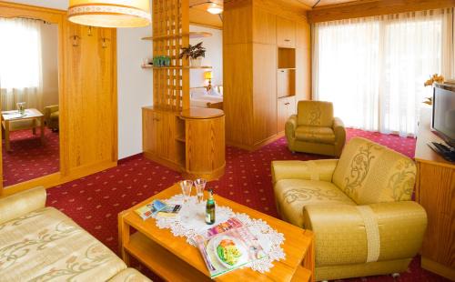 San Leonardo in Passiria Hotel | Hotel Theresia