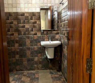 Zirakpur Hotel | Hotel The Safari