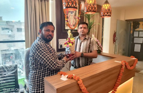 Vadodara Hotel | Hotel V R Villa