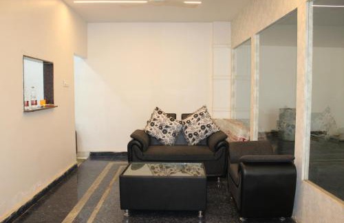 Chanda Nagar Hotel | Hotel Vaarahi Chanda Nagar, Near Hitech City
