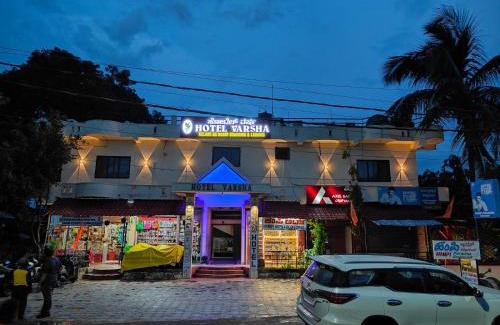 Kamalapur Hotel | Hotel Varsha Hampi