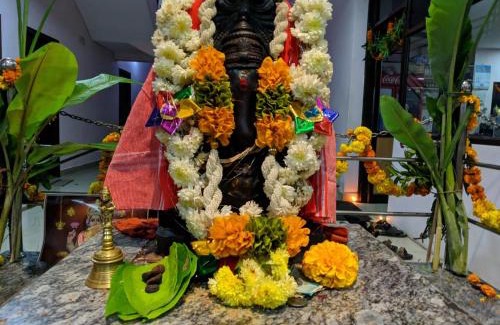 Kamalapur Hotel | Hotel Varsha Hampi