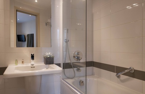 Quartier Saint-Ambroise Hotel | Hotel Verlain