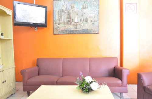 Irapuato Hotel | Hotel Viena