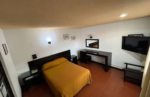 Morelia Hotel | Hotel Villa Capri, 1 cama doble 2 Huéspedes