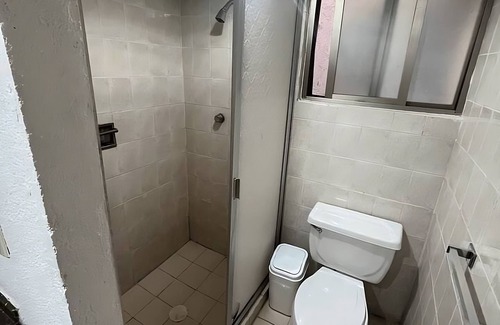 Morelia House | Hotel Villa Capri, 1 cama doble 2 Huéspedes