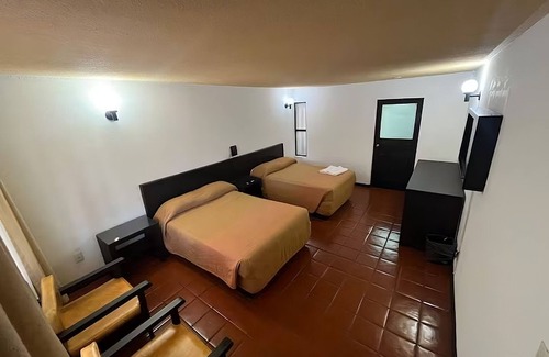 Morelia Hotel | Hotel Villa Capri, 2 camas dobles 4 Huéspedes