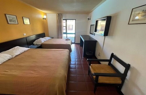 Morelia Hotel | Hotel Villa Capri, 2 camas dobles 4 Huéspedes