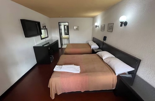 Morelia Hotel | Hotel Villa Capri, 2 camas dobles 4 Huéspedes