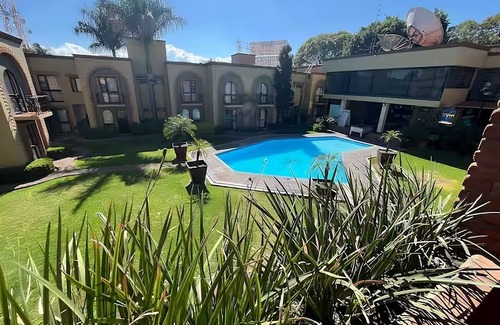 Morelia Apartment | Hotel Villa Capri, 2 double beds 4 Guests