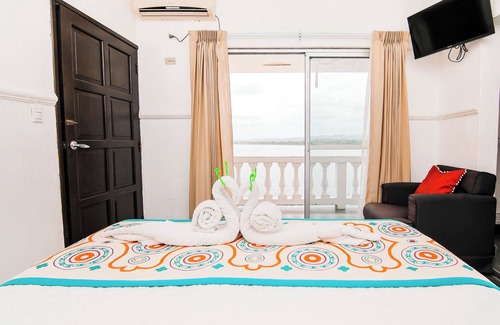 Flores Hotel | Hotel Villa del Lago