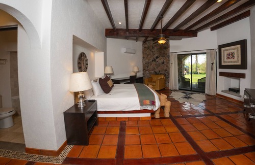 El Pueblito Hotel | Hotel Villa Mexicana Golf Resort
