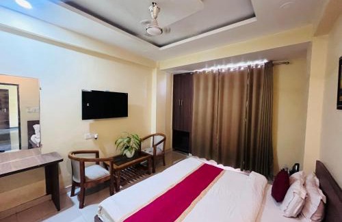 Gomti Nagar Hotel | Hotel Vistara Gomti Nager