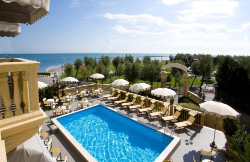 Pesaro Hotel | Hotel Vittoria
