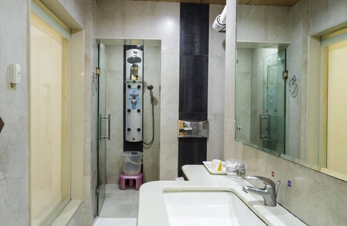 Kolhapur Hotel | Hotel Vrishali Executive Kolhapur