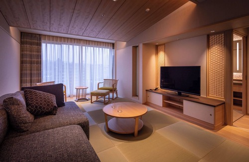 Takarazuka House | Hotel Wakamizu